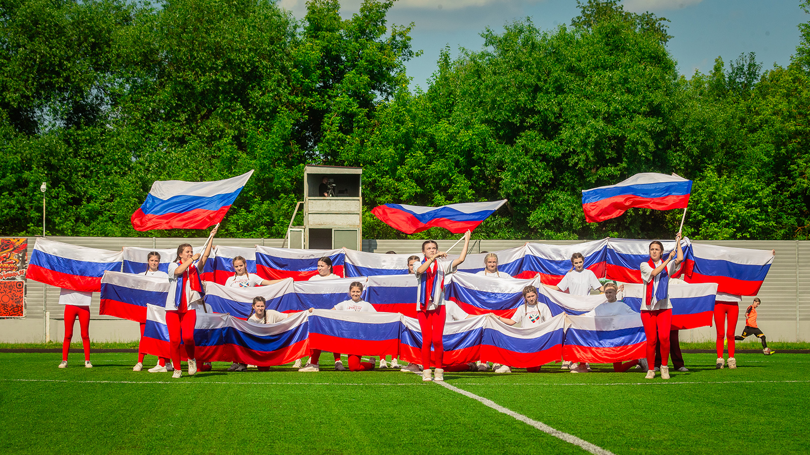 В Орехово-Зуеве отметили День России по-футбольному — и по-сладкому!